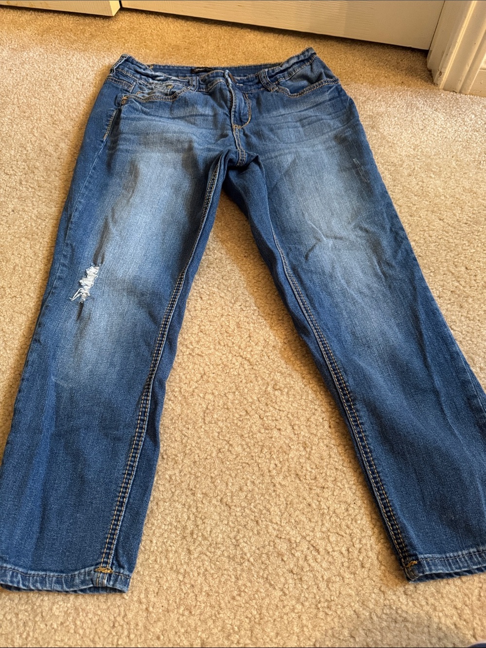 ⭐️ Blue Denim Ankle Pants - Size 8
